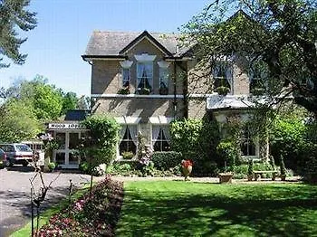 The Wood Lodge Bournemouth 3*,